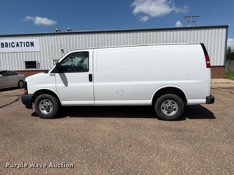 image for item FH6251 2017 GMC Savana G2500 van