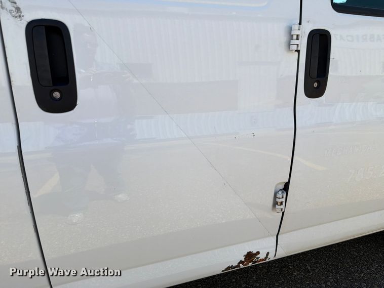 image for item FH6251 2017 GMC Savana G2500 van