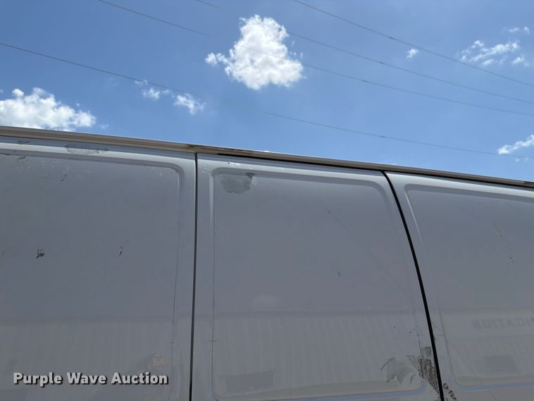 image for item FH6251 2017 GMC Savana G2500 van