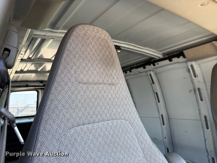 image for item FH6251 2017 GMC Savana G2500 van
