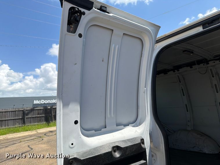 image for item FH6251 2017 GMC Savana G2500 van