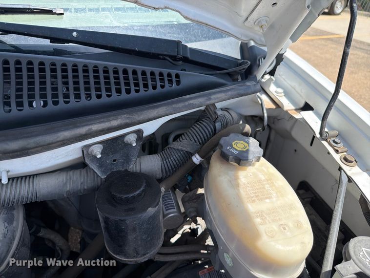 image for item FH6251 2017 GMC Savana G2500 van