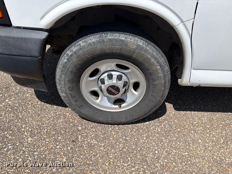 image for item FH6251 2017 GMC Savana G2500 van