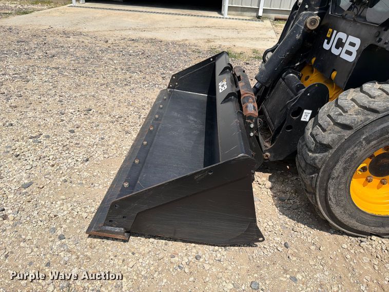 image for item FH6277 2014 JCB 300 T4 skid steer loader