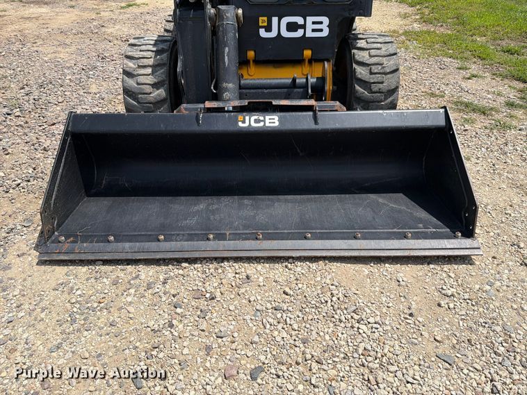 image for item FH6277 2014 JCB 300 T4 skid steer loader