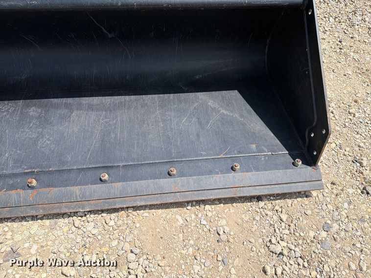 image for item FH6277 2014 JCB 300 T4 skid steer loader
