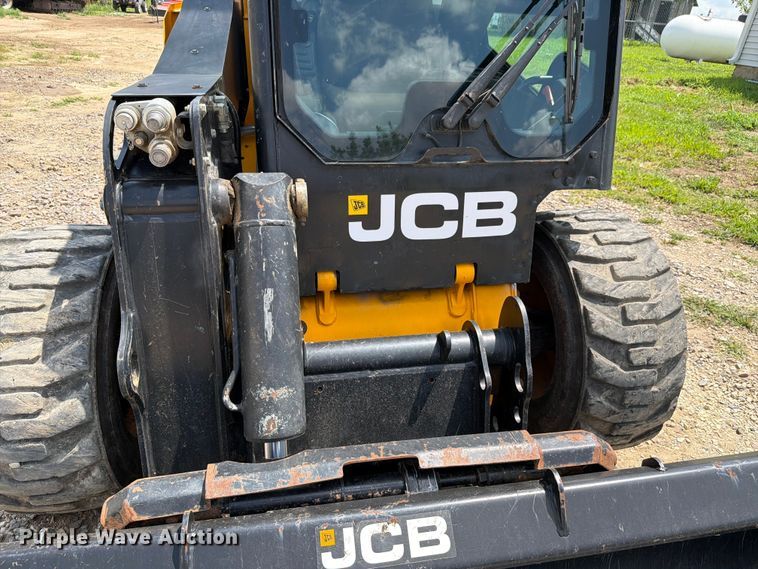 image for item FH6277 2014 JCB 300 T4 skid steer loader