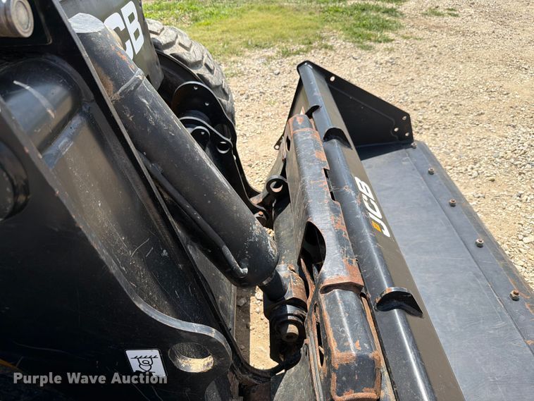 image for item FH6277 2014 JCB 300 T4 skid steer loader