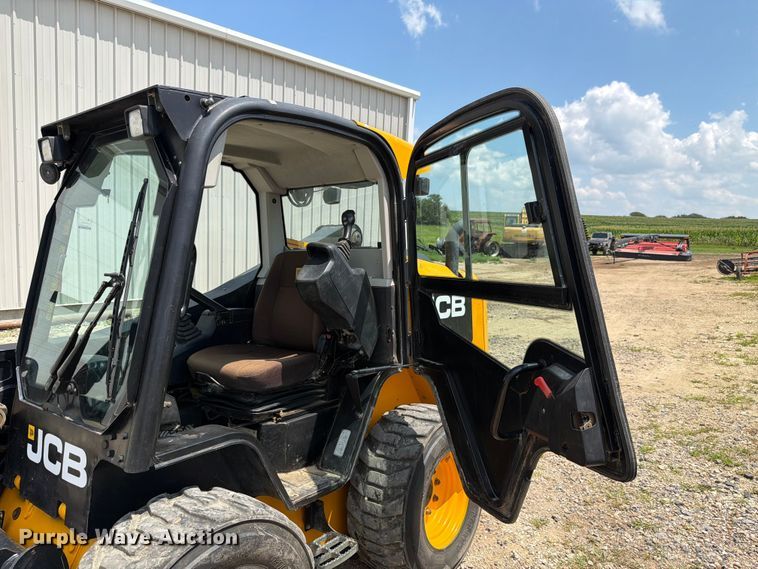 image for item FH6277 2014 JCB 300 T4 skid steer loader
