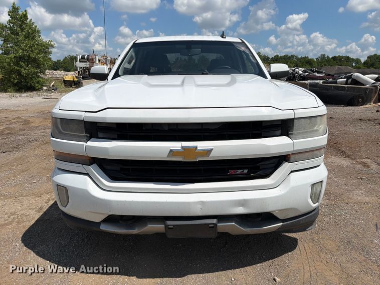 image for item FI0286 2016 Chevrolet Silverado 1500 Crew Cab pickup truck