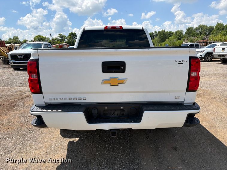 image for item FI0286 2016 Chevrolet Silverado 1500 Crew Cab pickup truck