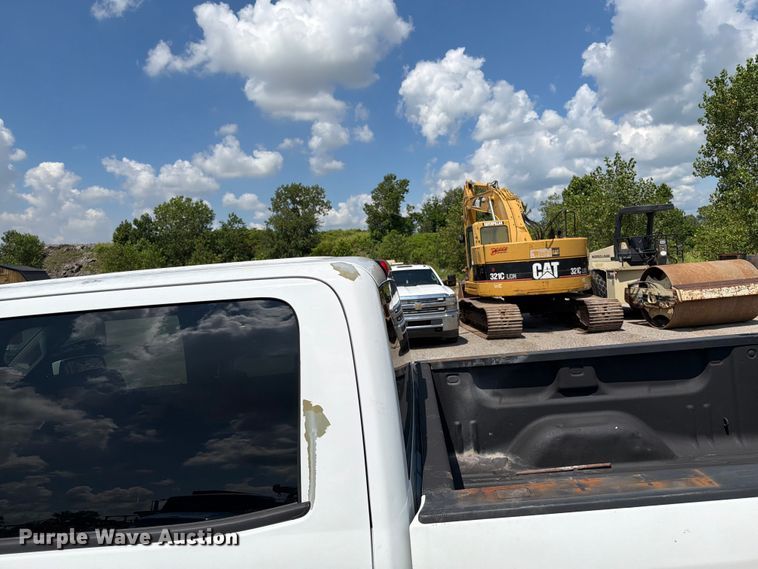 image for item FI0286 2016 Chevrolet Silverado 1500 Crew Cab pickup truck