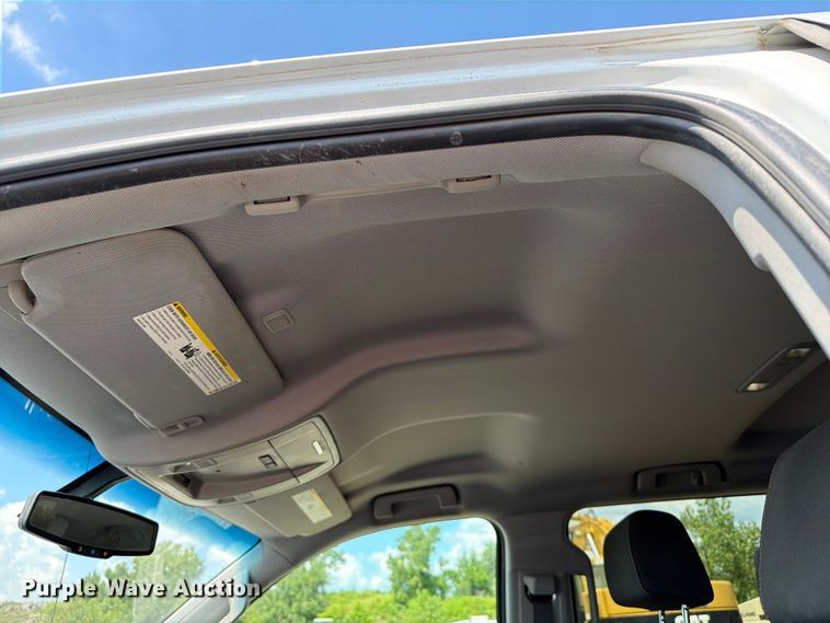 image for item FI0286 2016 Chevrolet Silverado 1500 Crew Cab pickup truck
