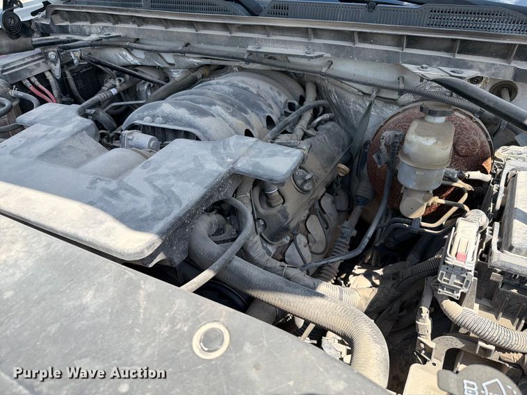 image for item FI0286 2016 Chevrolet Silverado 1500 Crew Cab pickup truck