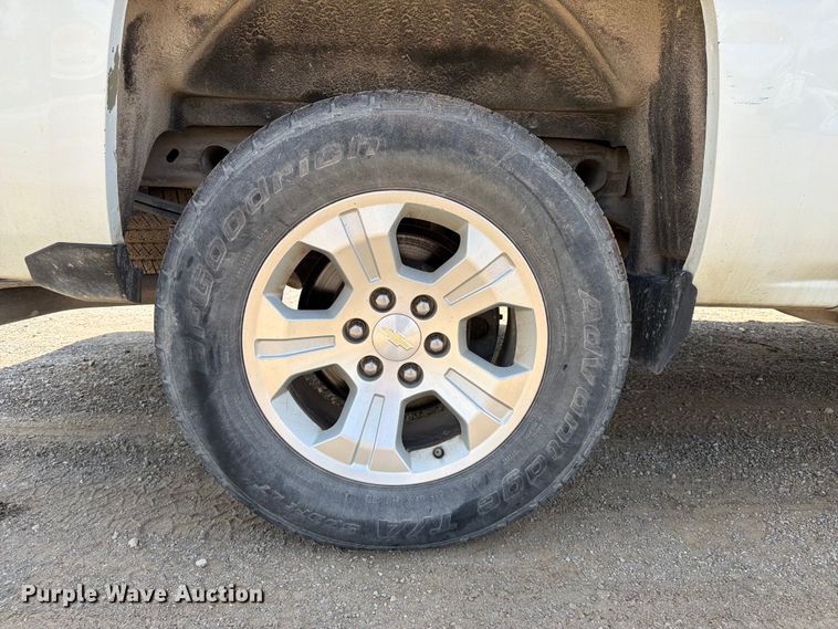 image for item FI0286 2016 Chevrolet Silverado 1500 Crew Cab pickup truck
