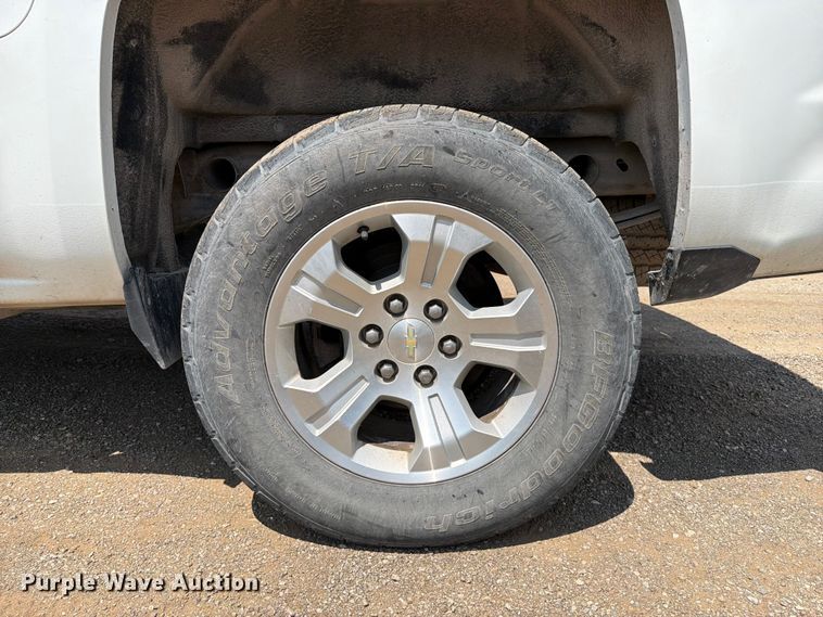 image for item FI0286 2016 Chevrolet Silverado 1500 Crew Cab pickup truck