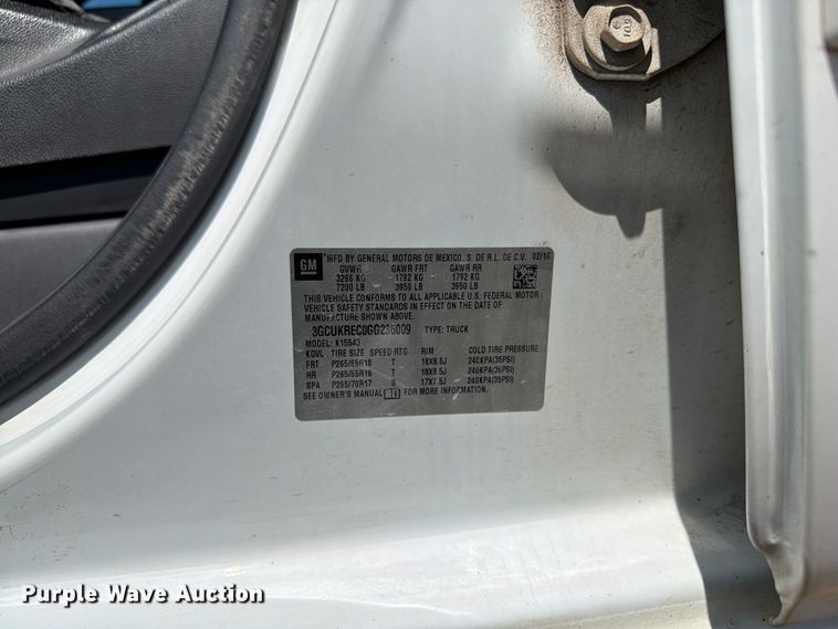 image for item FI0286 2016 Chevrolet Silverado 1500 Crew Cab pickup truck