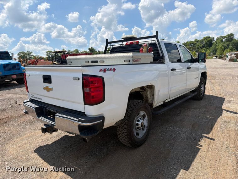 image for item FI0287 2015 Chevrolet Silverado 2500HD Crew Cab pickup truck