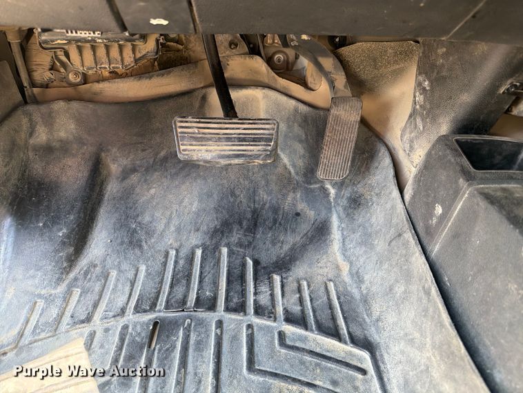 image for item FI0287 2015 Chevrolet Silverado 2500HD Crew Cab pickup truck