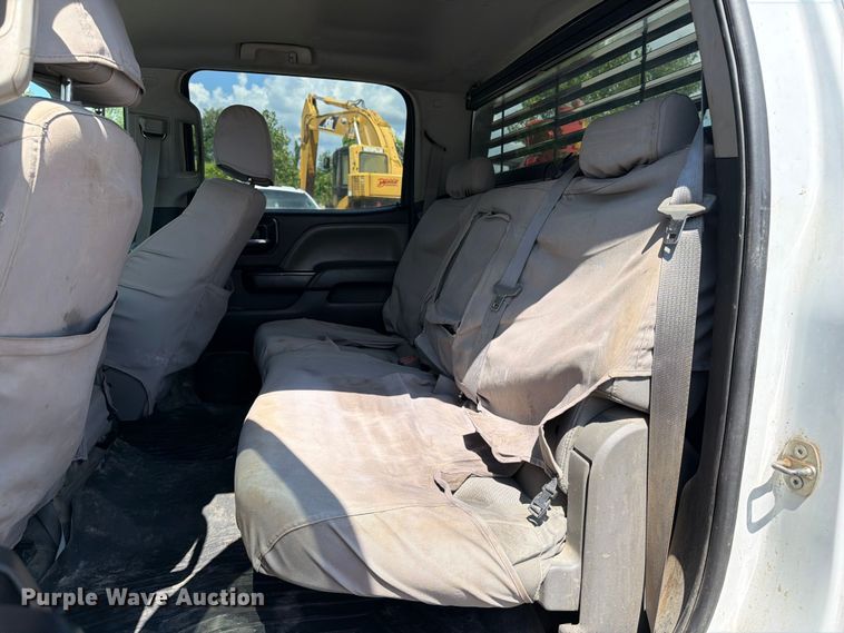 image for item FI0287 2015 Chevrolet Silverado 2500HD Crew Cab pickup truck