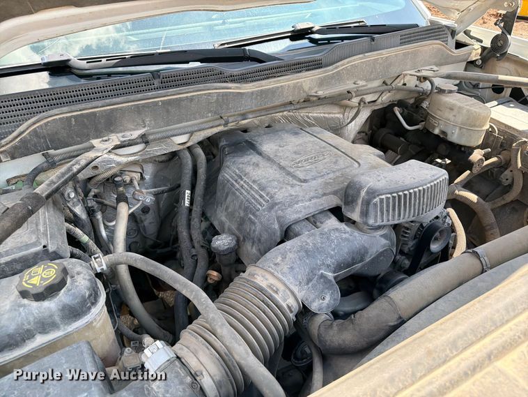 image for item FI0287 2015 Chevrolet Silverado 2500HD Crew Cab pickup truck