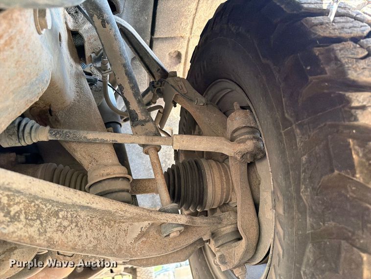 image for item FI0287 2015 Chevrolet Silverado 2500HD Crew Cab pickup truck