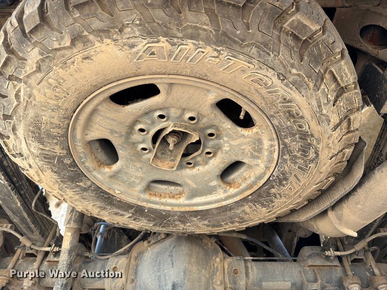 image for item FI0287 2015 Chevrolet Silverado 2500HD Crew Cab pickup truck