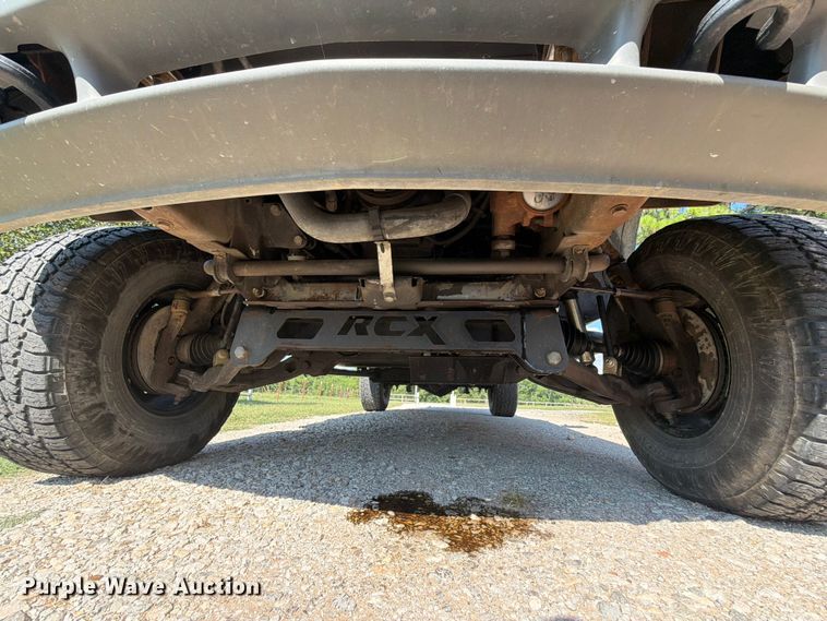 image for item FI0290 2002 Chevrolet 2500HD Ext. Cab pickup truck
