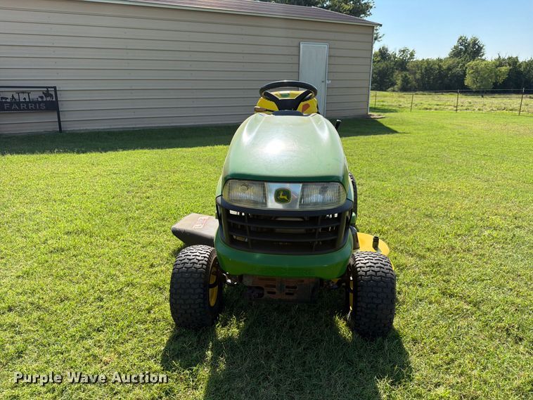 image for item FI0291 2007 John Deere LA115 lawn mower