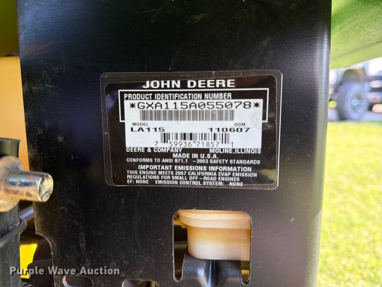 image for item FI0291 2007 John Deere LA115 lawn mower