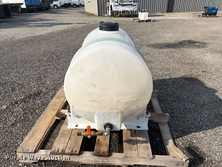 image for item FI0292 Poly tank