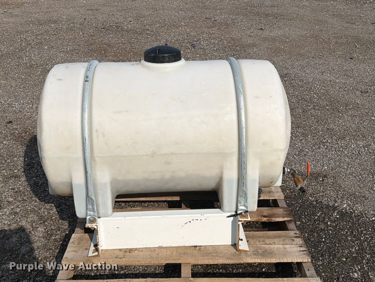 image for item FI0292 Poly tank