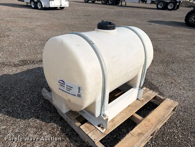 image for item FI0292 Poly tank