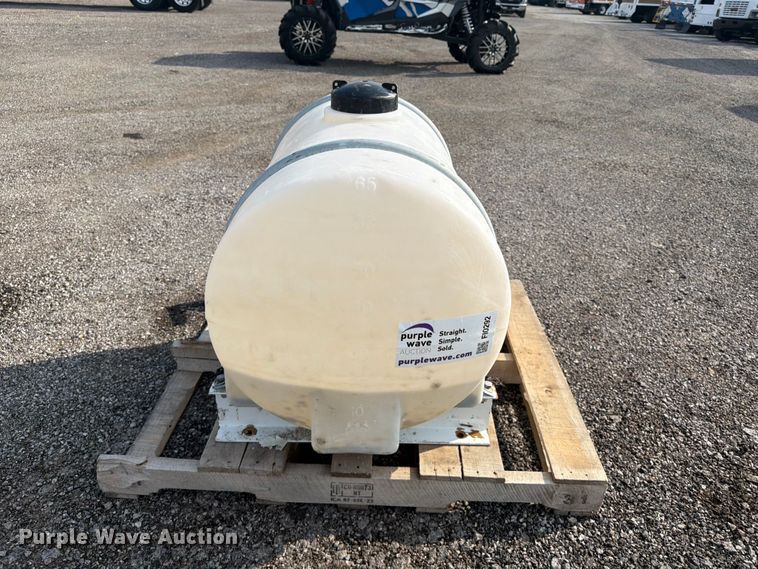 image for item FI0292 Poly tank