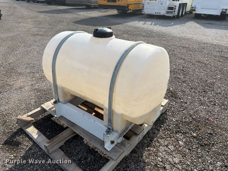 image for item FI0292 Poly tank