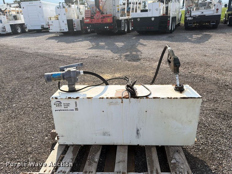 image for item FI0293 Better Built Fuel transfer tank