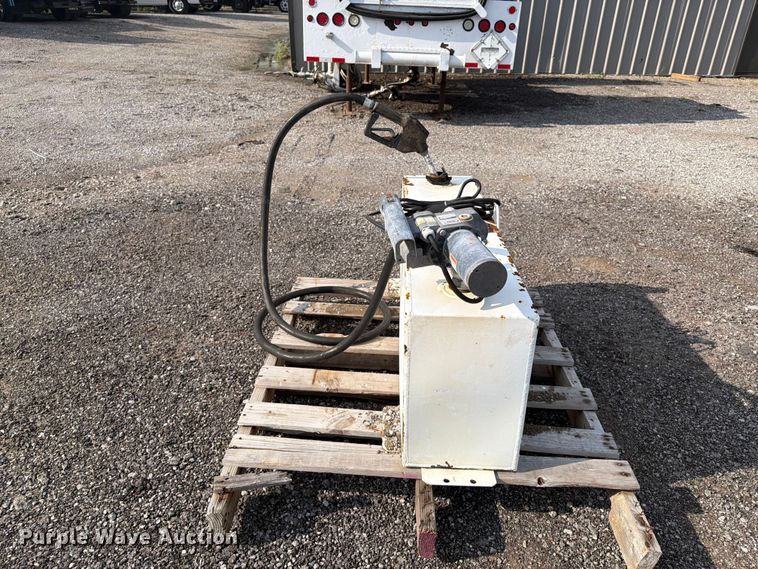 image for item FI0293 Better Built Fuel transfer tank