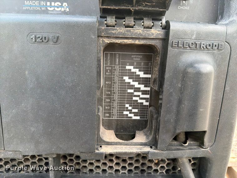 image for item FI0294 Miller Bobcat 250 welder/generator