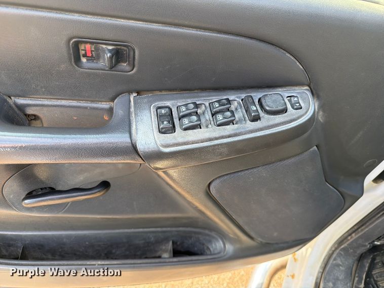 image for item FK3009 2006 GMC Sierra 2500HD Crew Cab pickup truck