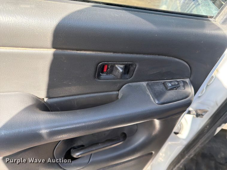 image for item FK3009 2006 GMC Sierra 2500HD Crew Cab pickup truck