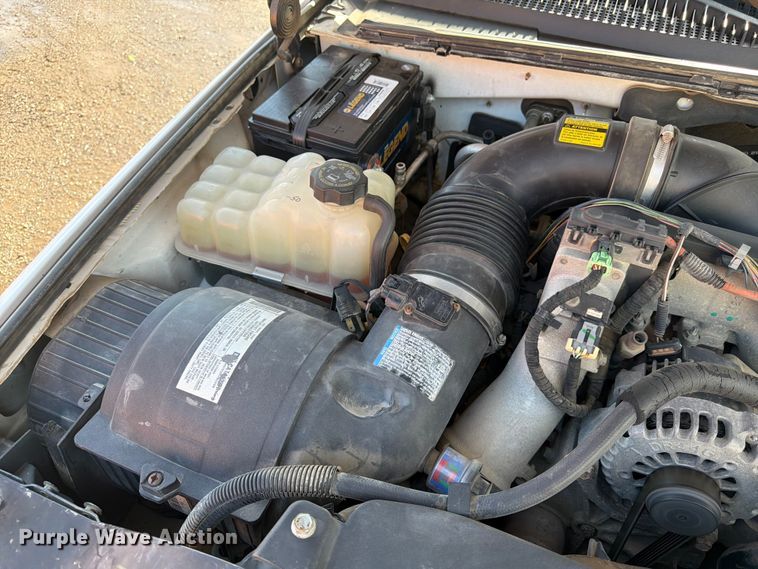 image for item FK3009 2006 GMC Sierra 2500HD Crew Cab pickup truck
