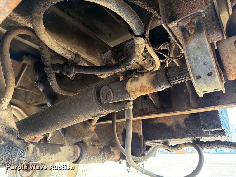 image for item FK3012 1982 Ford F700 flatbed truck