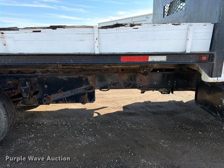 image for item FK3012 1982 Ford F700 flatbed truck