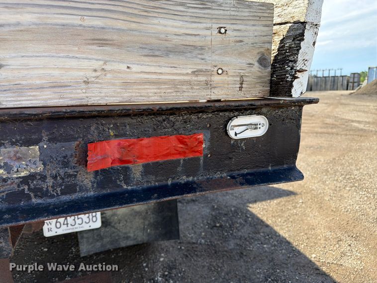 image for item FK3012 1982 Ford F700 flatbed truck