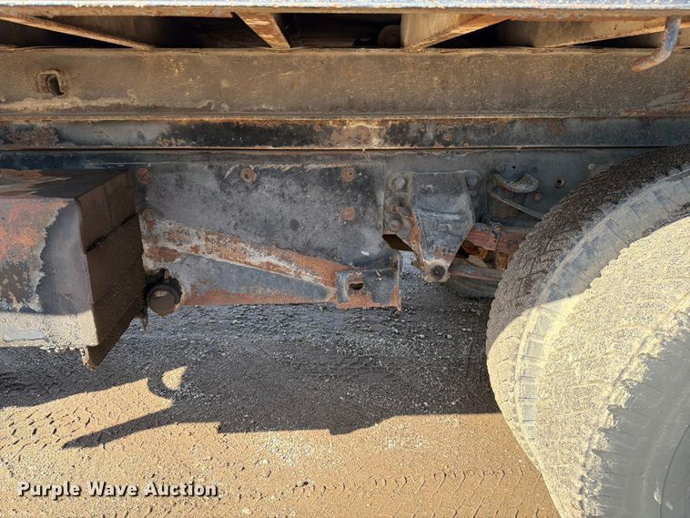 image for item FK3012 1982 Ford F700 flatbed truck