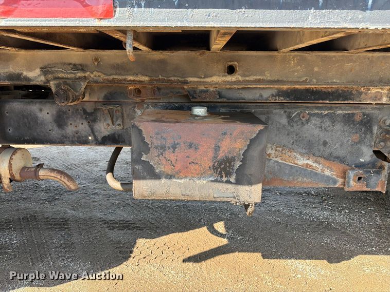 image for item FK3012 1982 Ford F700 flatbed truck