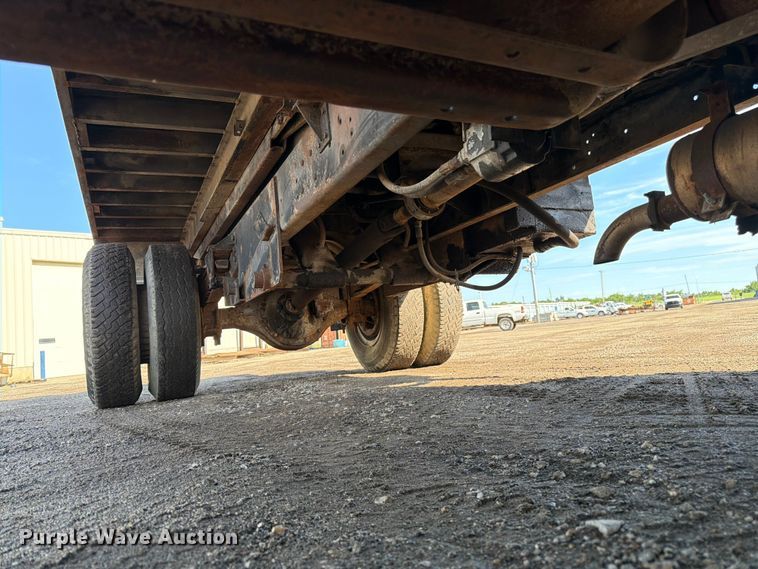 image for item FK3012 1982 Ford F700 flatbed truck