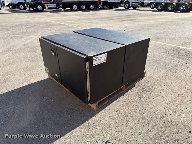 image for item FK3075 (2) RC toolboxes