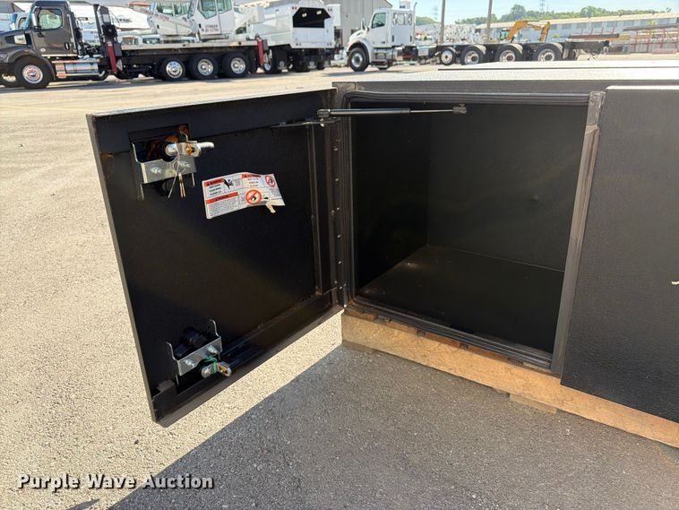 image for item FK3075 (2) RC toolboxes
