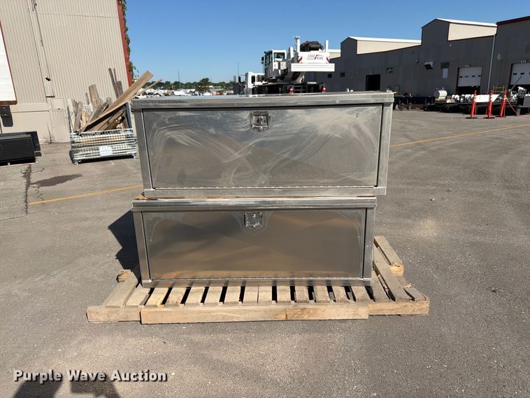 image for item FK3076 (2) toolboxes